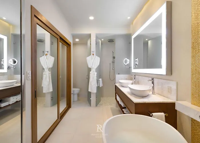 Two Bedroom Pool View - La Valencia * Cabo San Lucas
