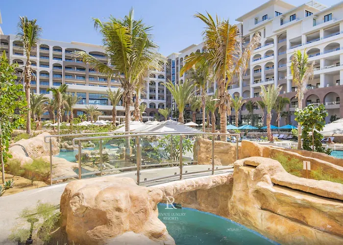Resort Two Bedroom Pool View - La Valencia
