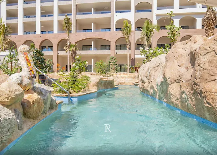 Resort Two Bedroom Pool View - La Valencia *